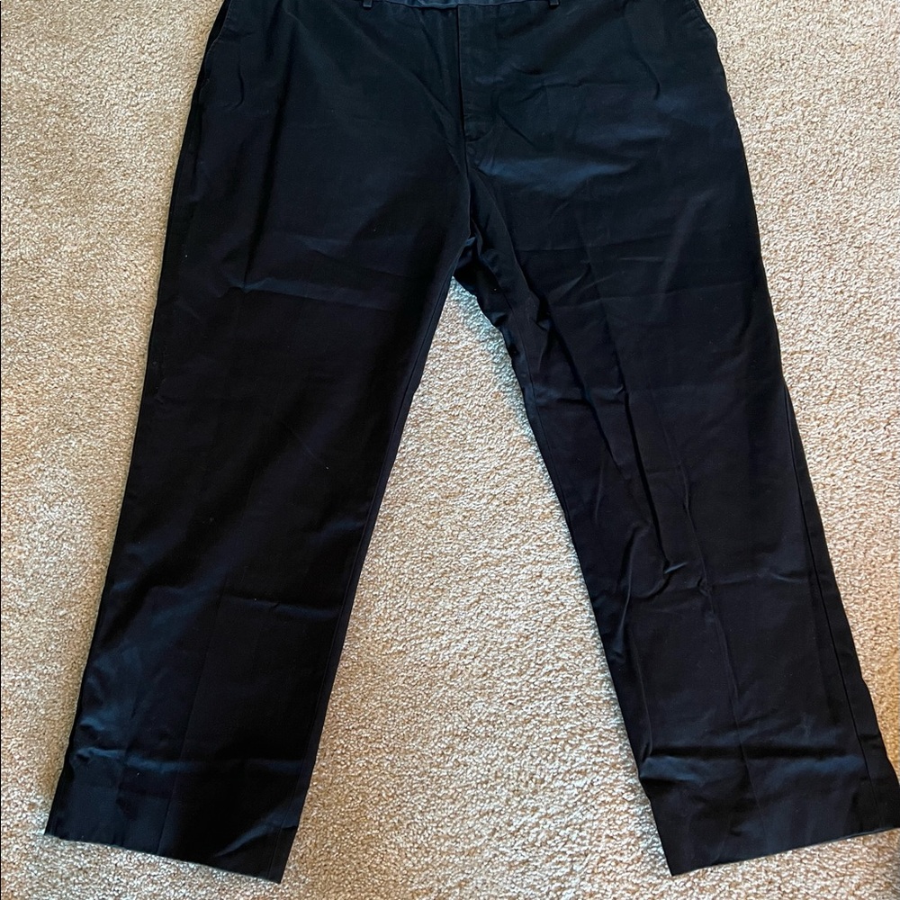Excellent condition Men’s pants 
Color: Navy
48 waist x 32 length